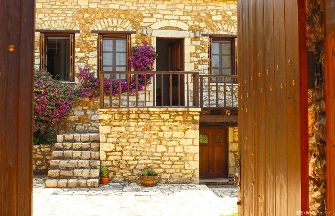 Ilakia Tholon Exterior foto